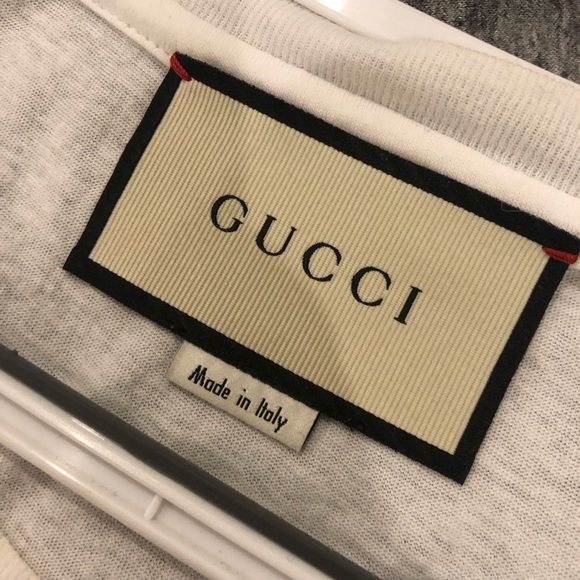 ❌sold❌Authentic Gucci Logo Tee - Picture 4 of 4